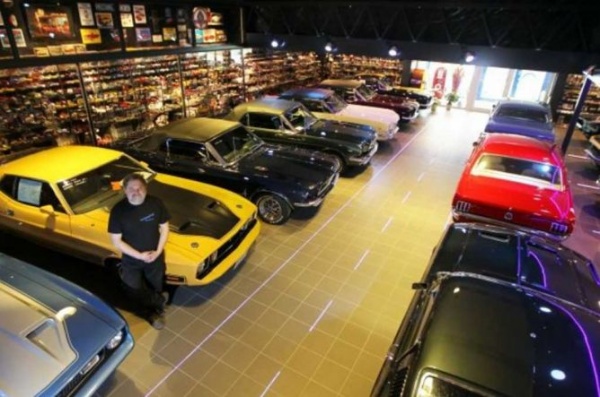 5500 modeli Mustanga