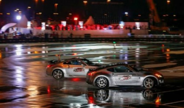 Nissan 370Z - Najdłuższy drift w tandemie