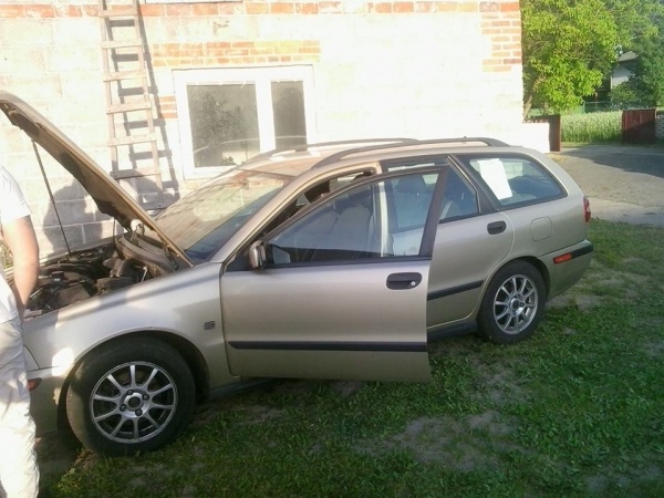 Z życia wzięte: Volvo V40 z zaświat&oacute;w