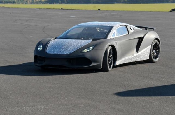 Arrinera Hussarya w testach