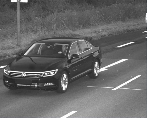 Dwa nowe Passaty skradzione z fabryki VW