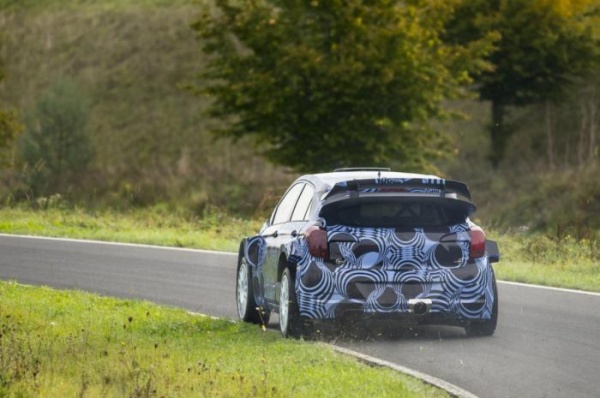 Nowy Hyundai i20 WRC 2015