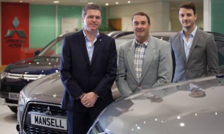 Nigel Mansell otworzył salon Mitsubishi