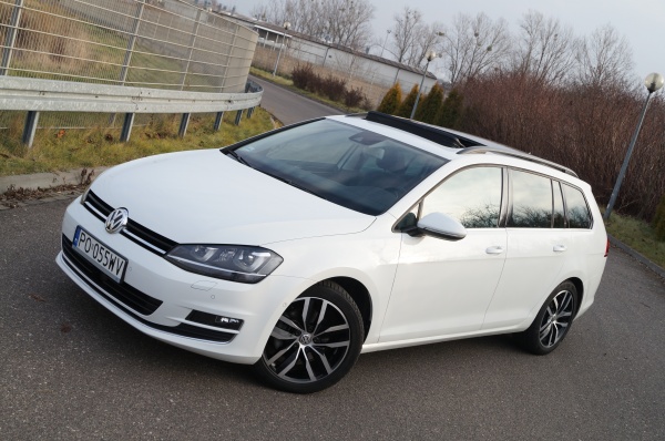 Volkswagen Golf Variant 2.0 TDI DSG Highline - Wz&oacute;r w klasie kompakt&oacute;w