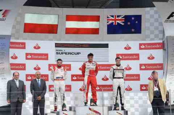Trzecie z rzędu podium Giermaziaka!