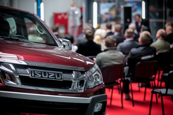 Nowy salon Isuzu
