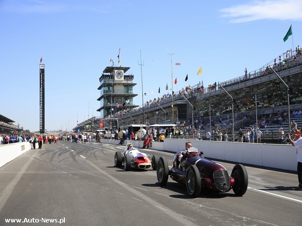Maserati 8CTF Boyle Special na torze Indianapolis
