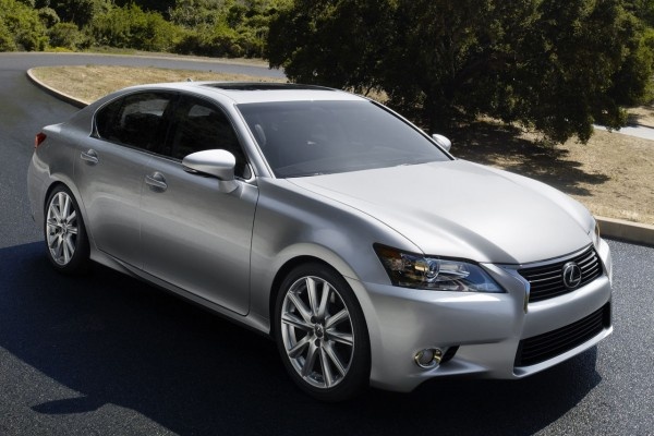 Lexus GS z usterką