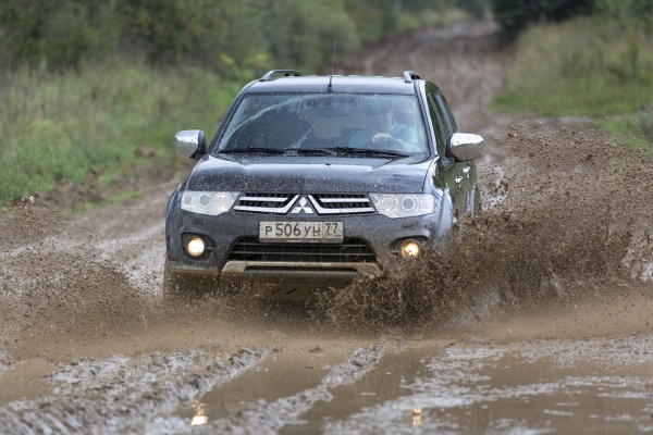 Mitsubishi Pajero Sport w polskich salonach