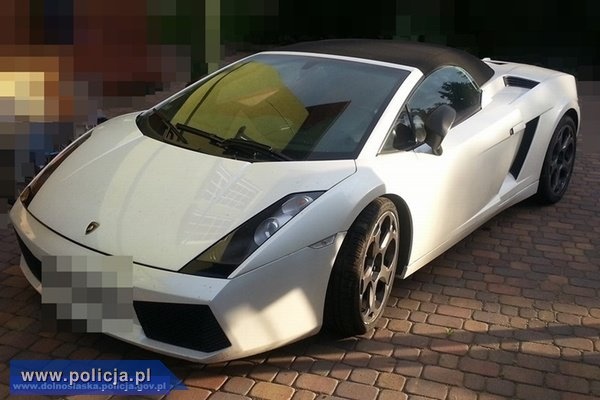 Policja odzyskała Lamborghini Gallardo Spyder
