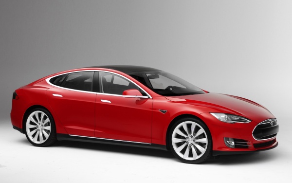 Tesla S przyjedzie do Łodzi