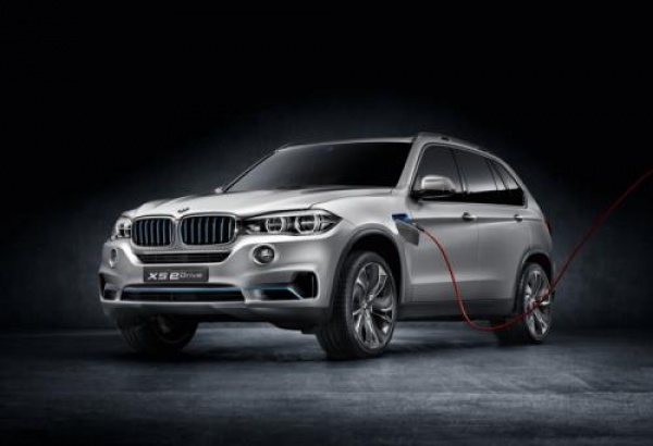 BMW Concept X5 eDrive &ndash; R&oacute;żnice trudno zauważyć