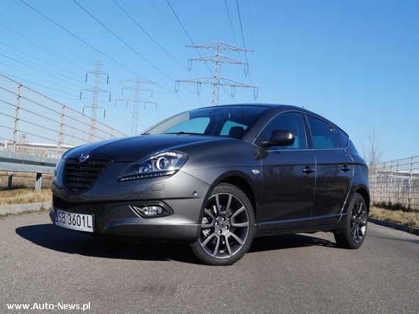 Lancia Delta 1.9 TwinTurbo MultiJet &ndash; W stylu MOMO