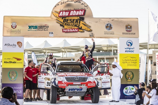 Adam Małysz drugi w Abu Dhabi Desert Challenge