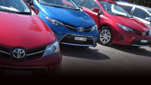 Toyota wzywa do serwisu