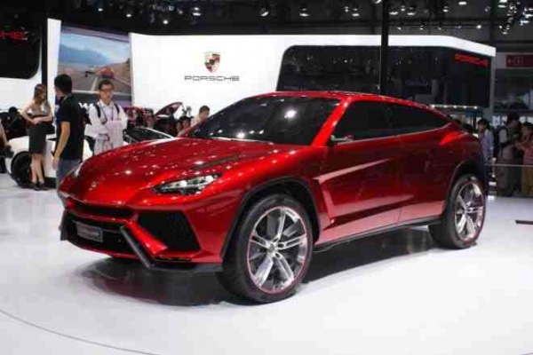 Lamborghini Urus w 2017