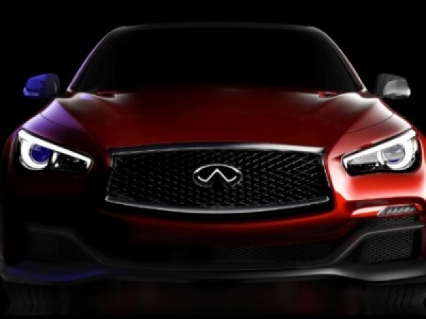 Infiniti Q50 Eau Rouge – jak z Formuły