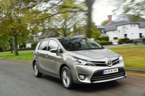 Toyota Verso 2014 z nowym silnikiem