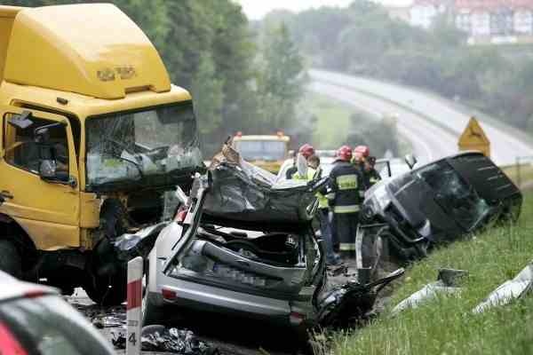 Wypadek komunikacyjny - konsekwencje groźniejsze niż myślisz