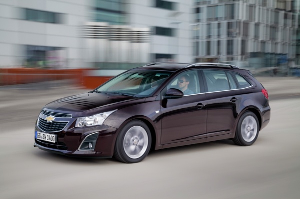 Cruze i Orlando do serwisu