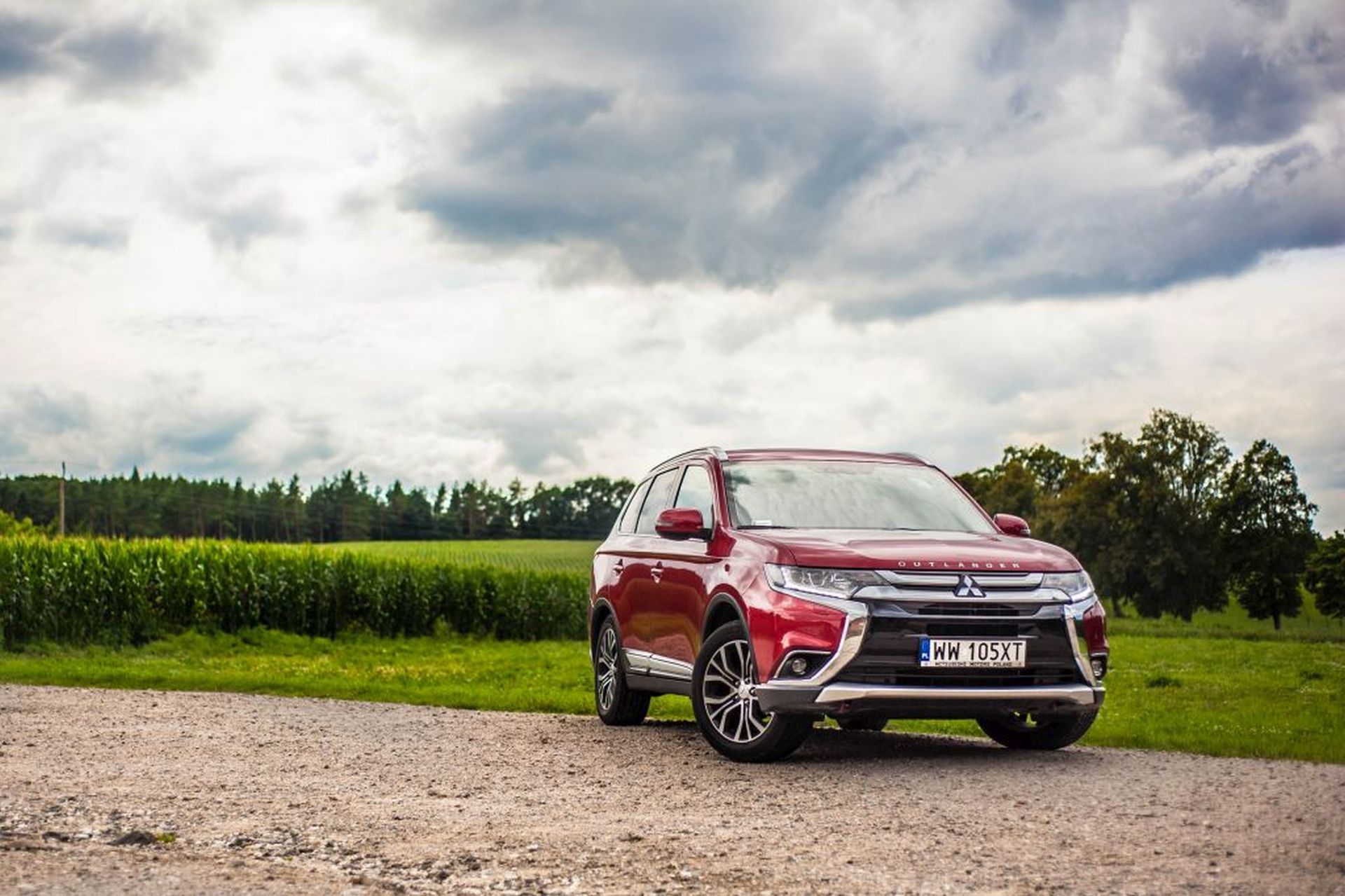 MITSUBISHI OUTLANDER ZWYCIĘZCĄ RANKINGU NIEZAWODNOŚCI 2017