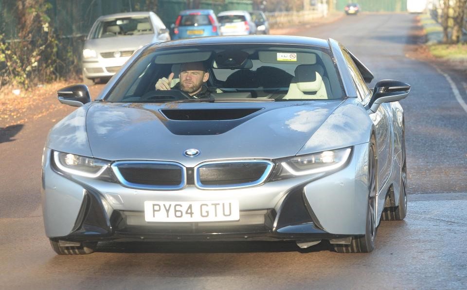 Wayne Rooney sprzedaje swoje BMW i8