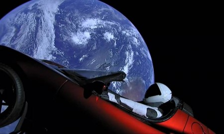 Tesla Roadster w kosmosie