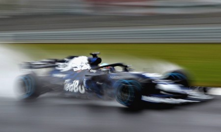 Daniel Ricciardo rozbił nowy bolid Red Bull RB14