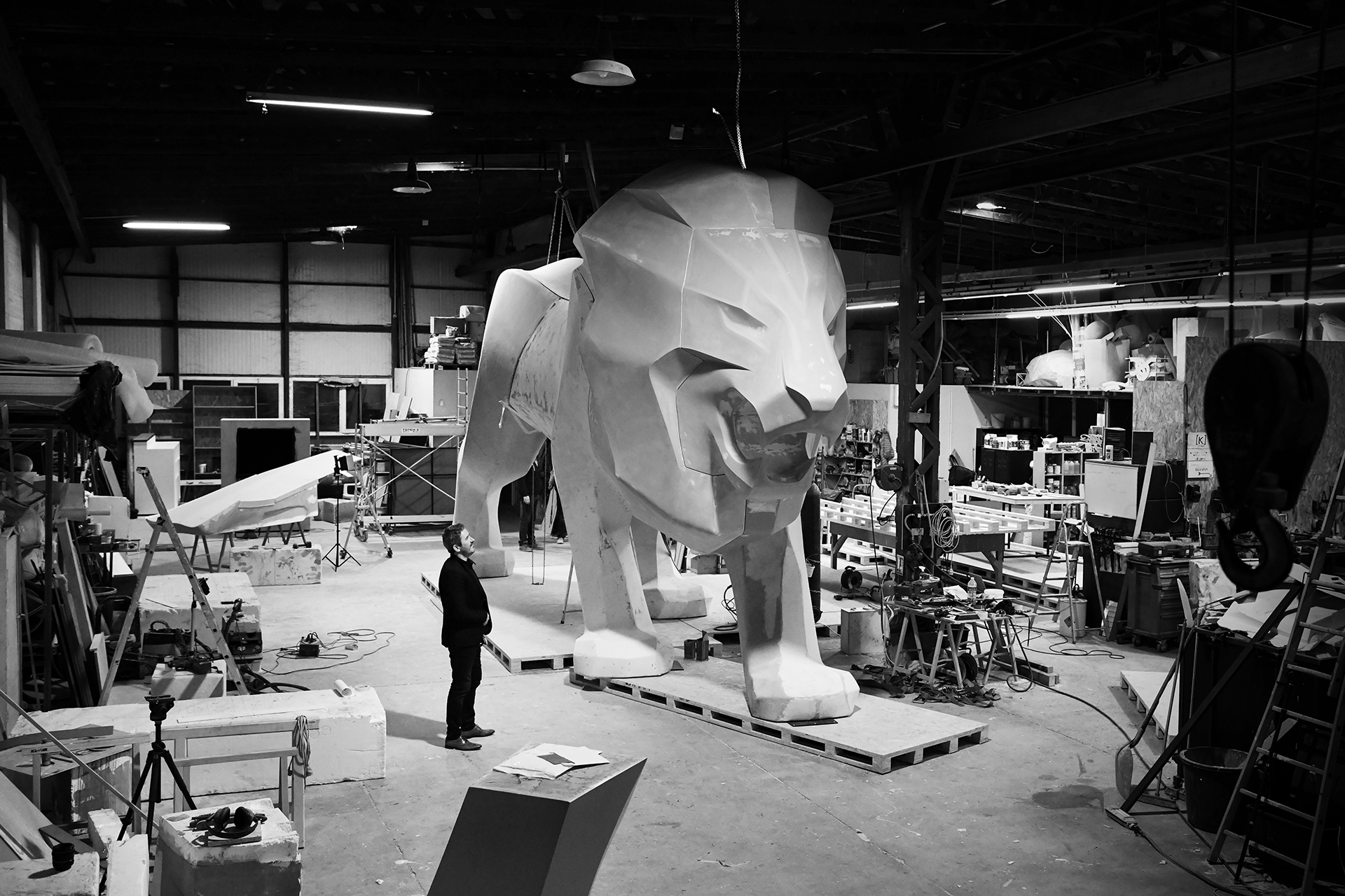 Peugeot prezentuje monumentalnego lwa