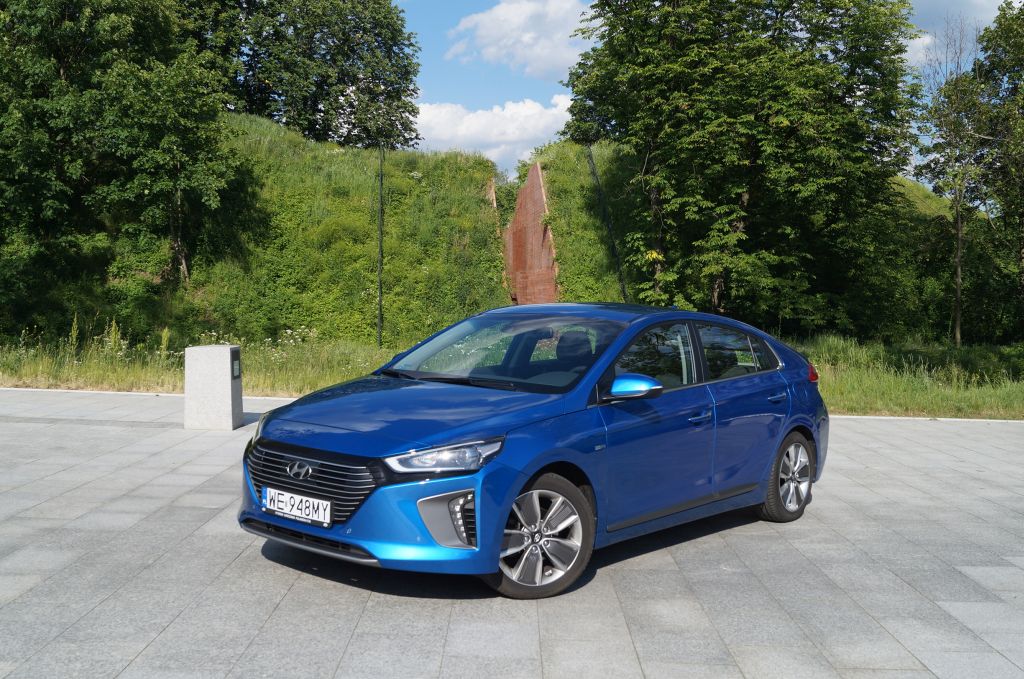 Hyundai IONIQ Hybrid 1,6 GDI 6DCT &ndash; Hyundai na bateryjce&hellip;