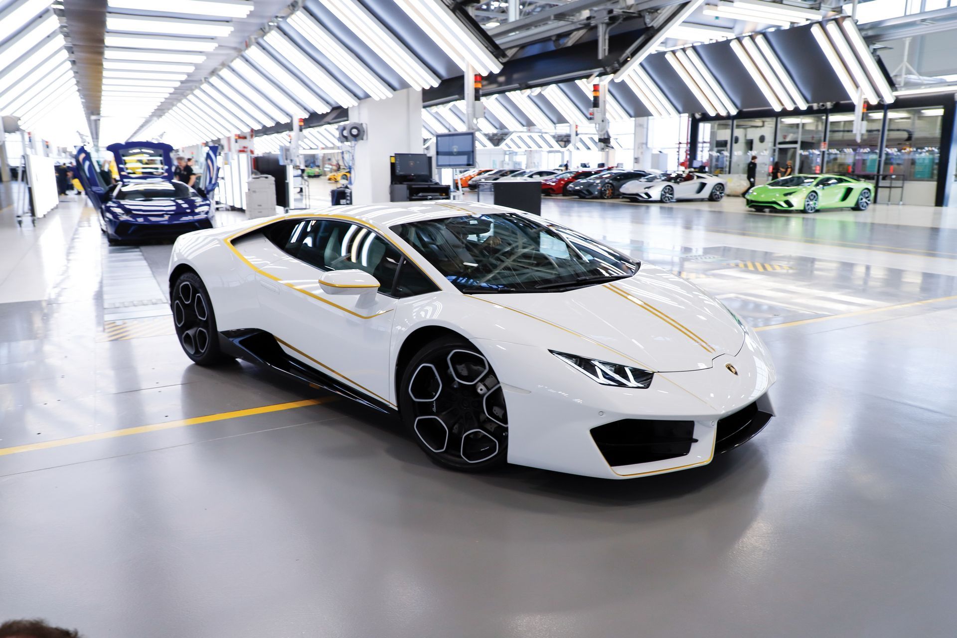 Papieskie Lamborghini na aukcji