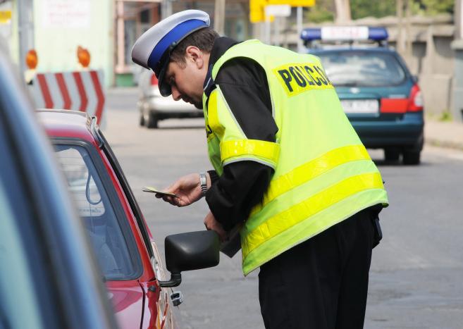 Pojedziemy bez dowodu rejestracyjnego i poświadczenia polisy OC