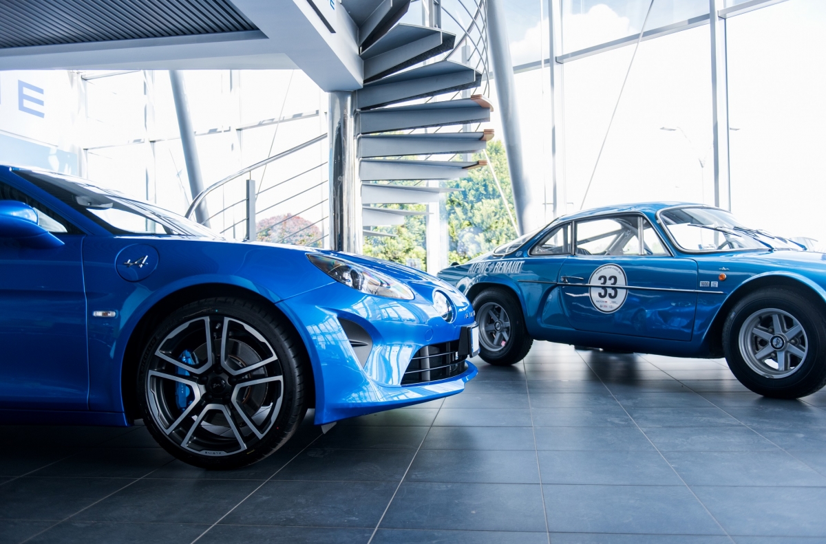 Alpine z polskiego salonu