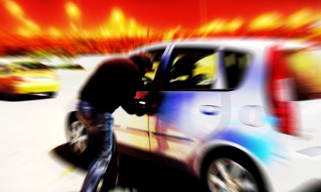 Kierowca to „cham”, a kradzież to „obcięcie” lub „wywalenie” – poznajcie słownik złodziei samochodów