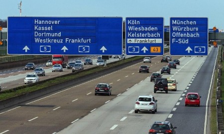 Eurotrip samochodem, czyli co powinieneś ze sobą zabrać