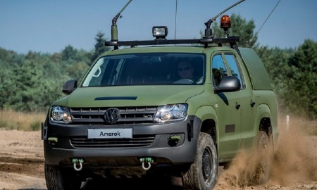 Volkswageny w kolorze khaki