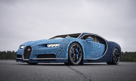 Bugatti Chiron z klock&oacute;w LEGO w skali 1:1