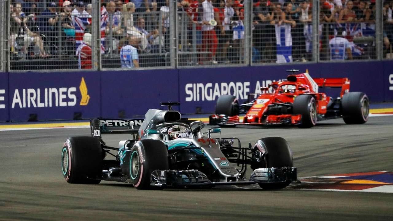 Lewis Hamilton zwiększył przewagę
