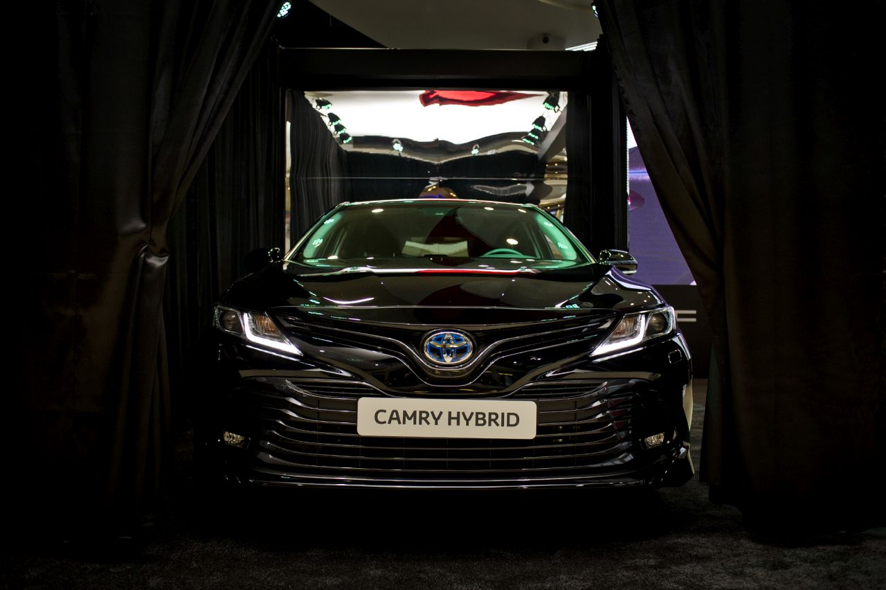 Nowa Toyota Camry – debiut w Paryżu i w Krakowie