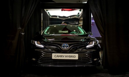 Nowa Toyota Camry – debiut w Paryżu i w Krakowie