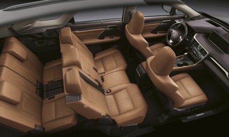 Minivan w gamie Lexusa?