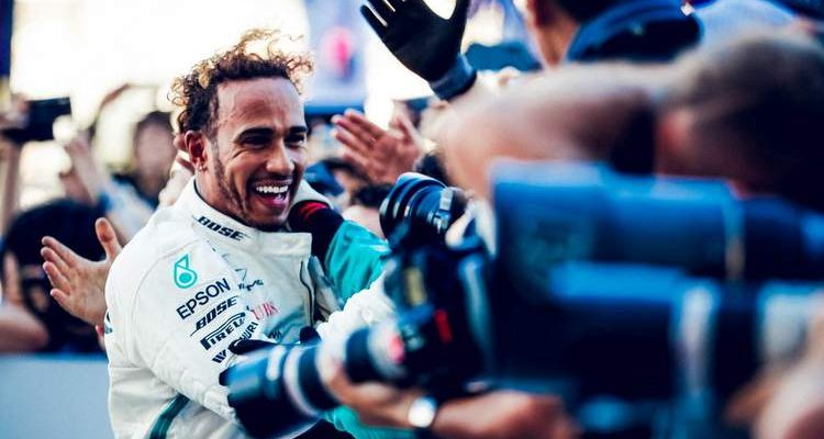 Lewis Hamilton z piątym tytułem mistrza