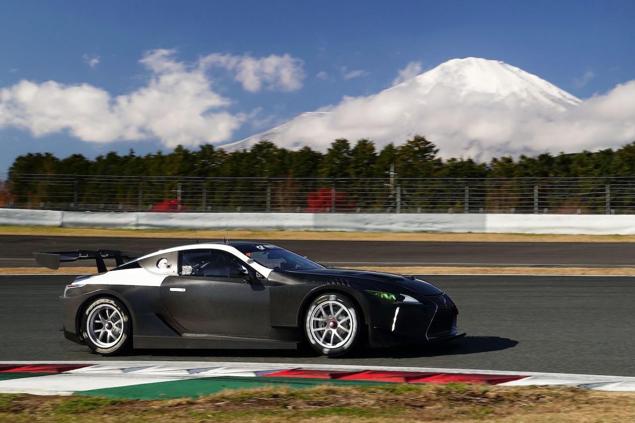 Wyścigowy Lexus LC ponownie wystartuje w N&uuml;rburgring 24h