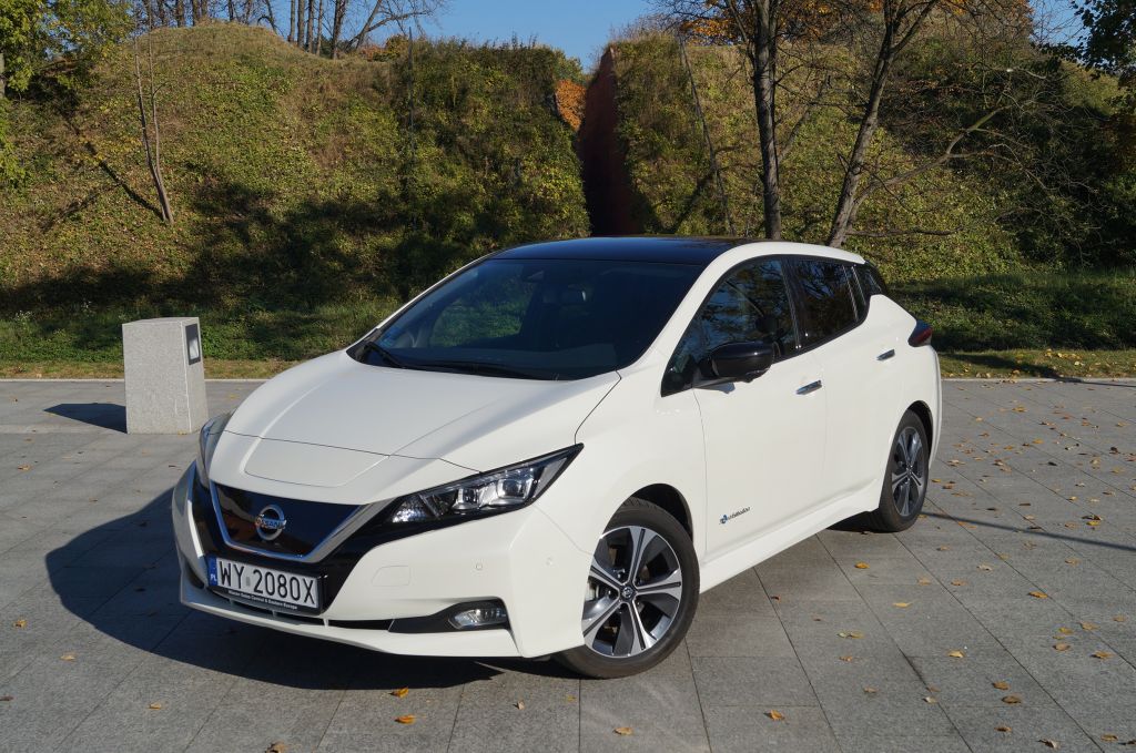 Nissan Leaf II Tekna &ndash; Na bateryjce