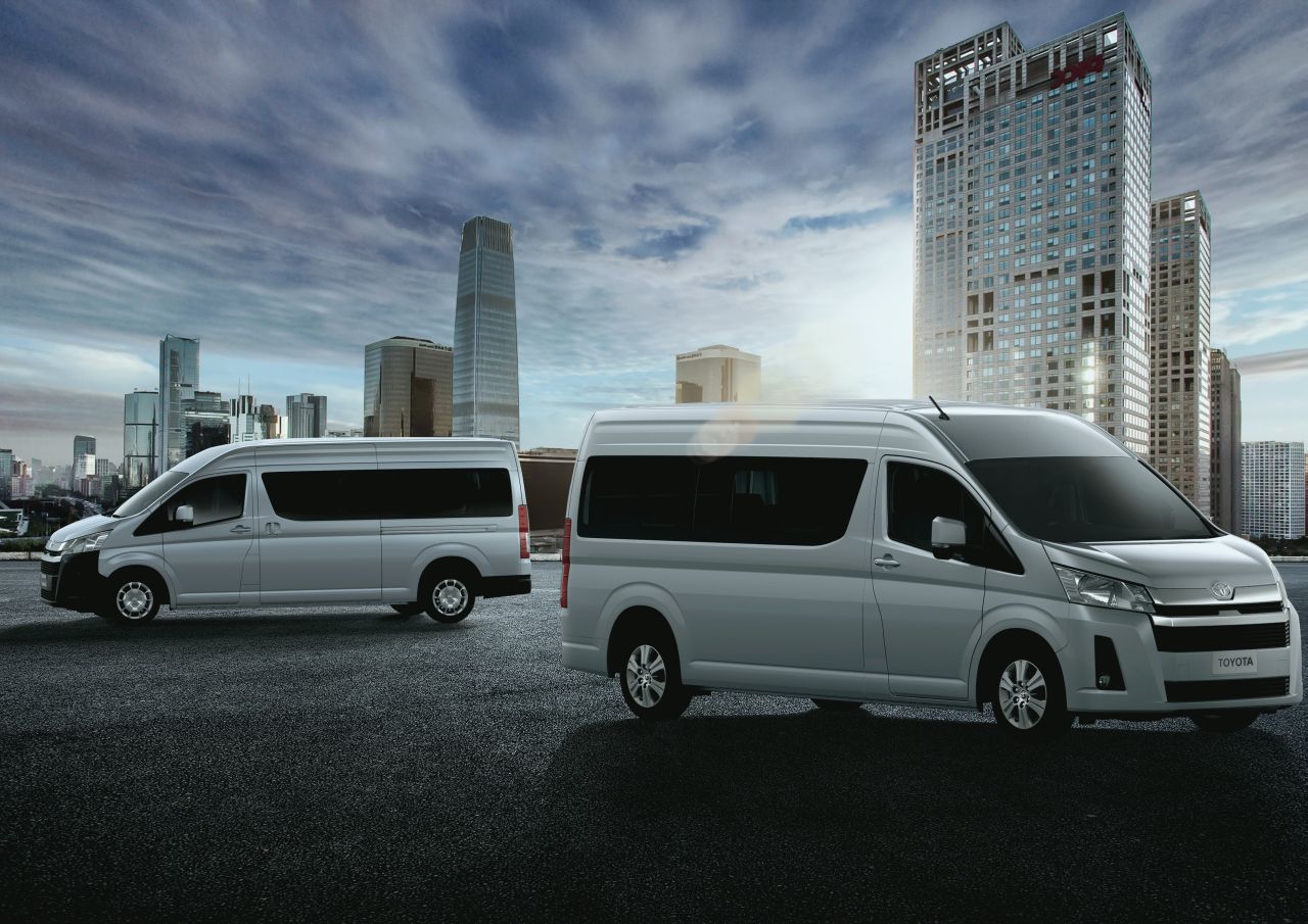 Nowa Toyota Hiace &ndash; 17-osobowym vanem