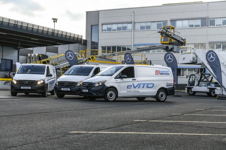 Elektryczne Vito w służbie na lotnisku