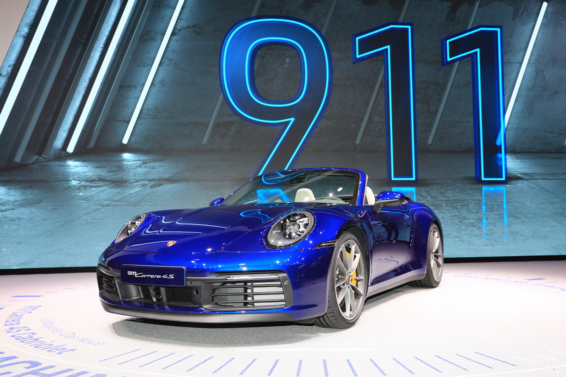 Od 356 do Mission E Cross Turismo - 70 lat debiut&oacute;w Porsche