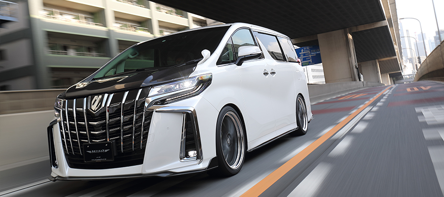 Lexus LM – Podatny na tuning