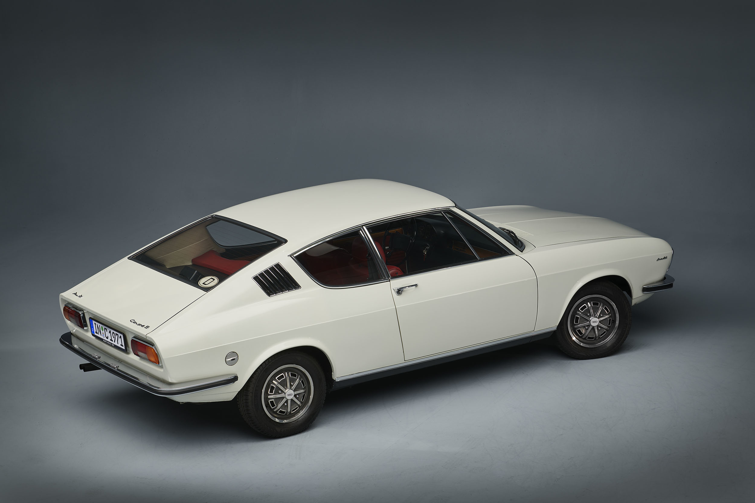 Audi na starcie Rajdu Heidelberg Historic