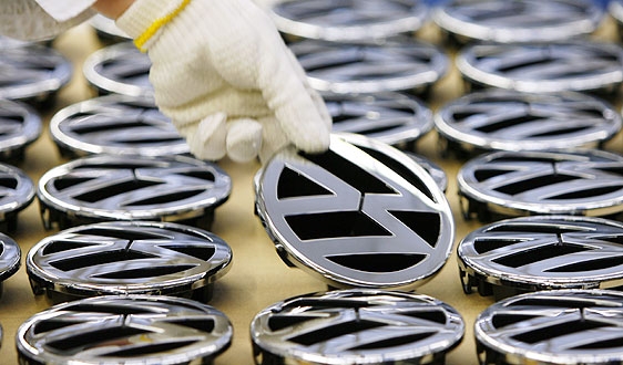 VW zmienia logo